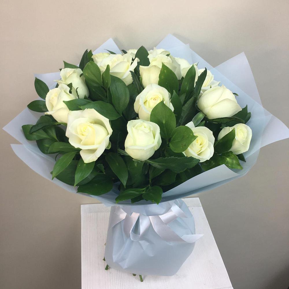 15 Белых роз Проуд в Братовщине Букет 15 Белых роз Проуд в Братовщине