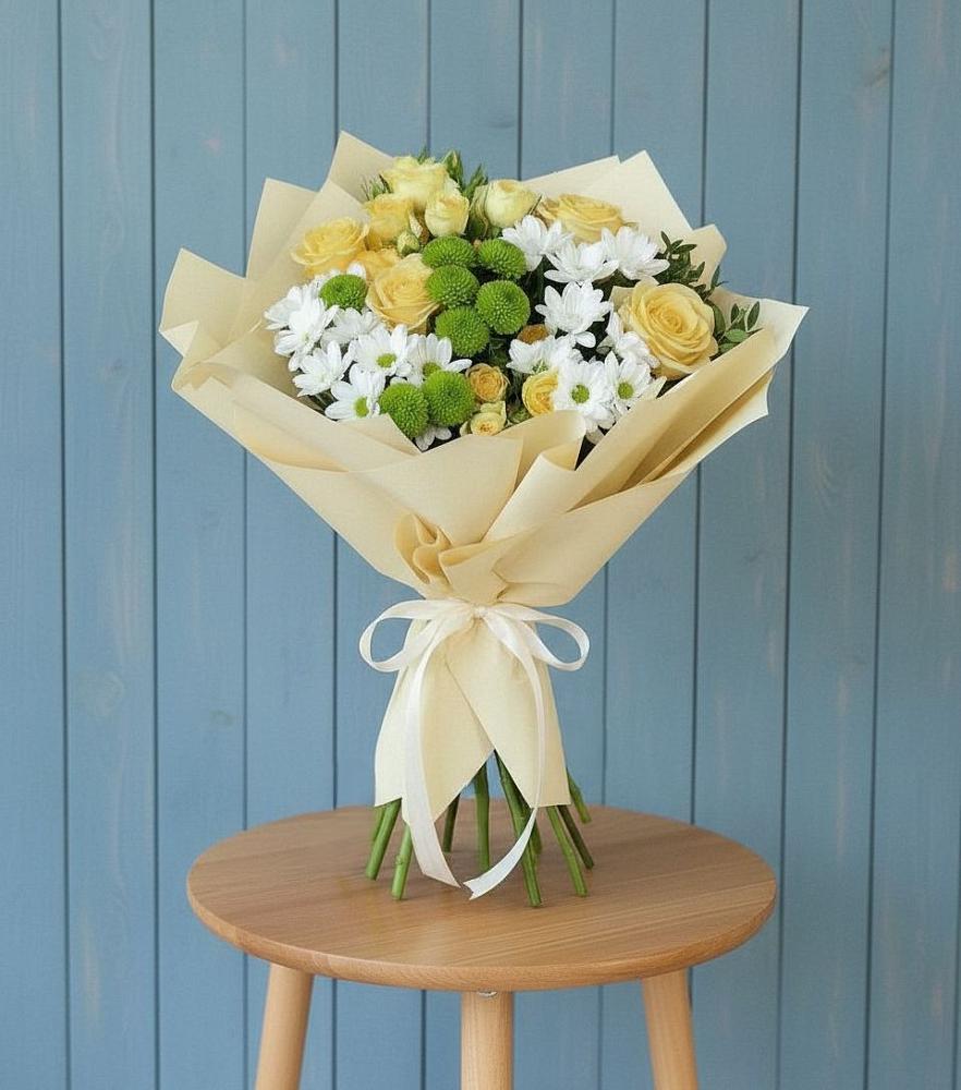 Букет цветов из: Хризантемы и Розы в Братовщине